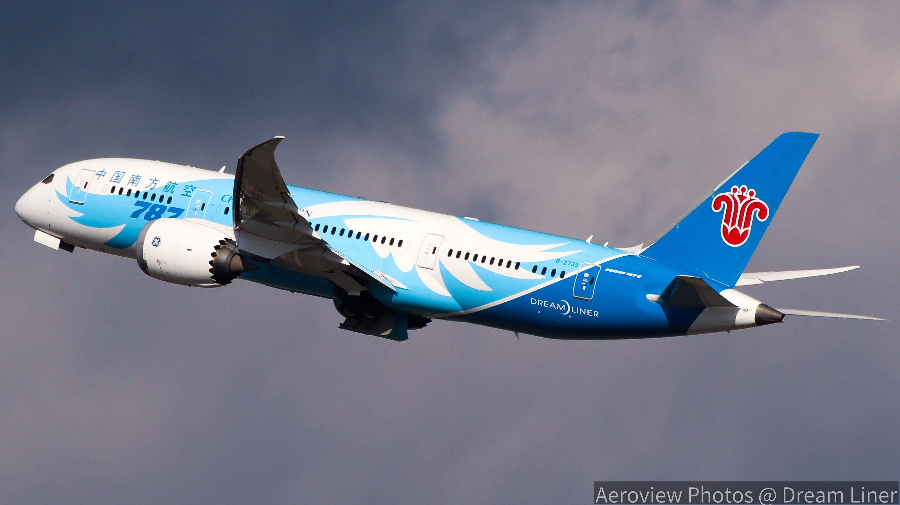 China Southern Airlines Boeing 787-8 Dreamliner