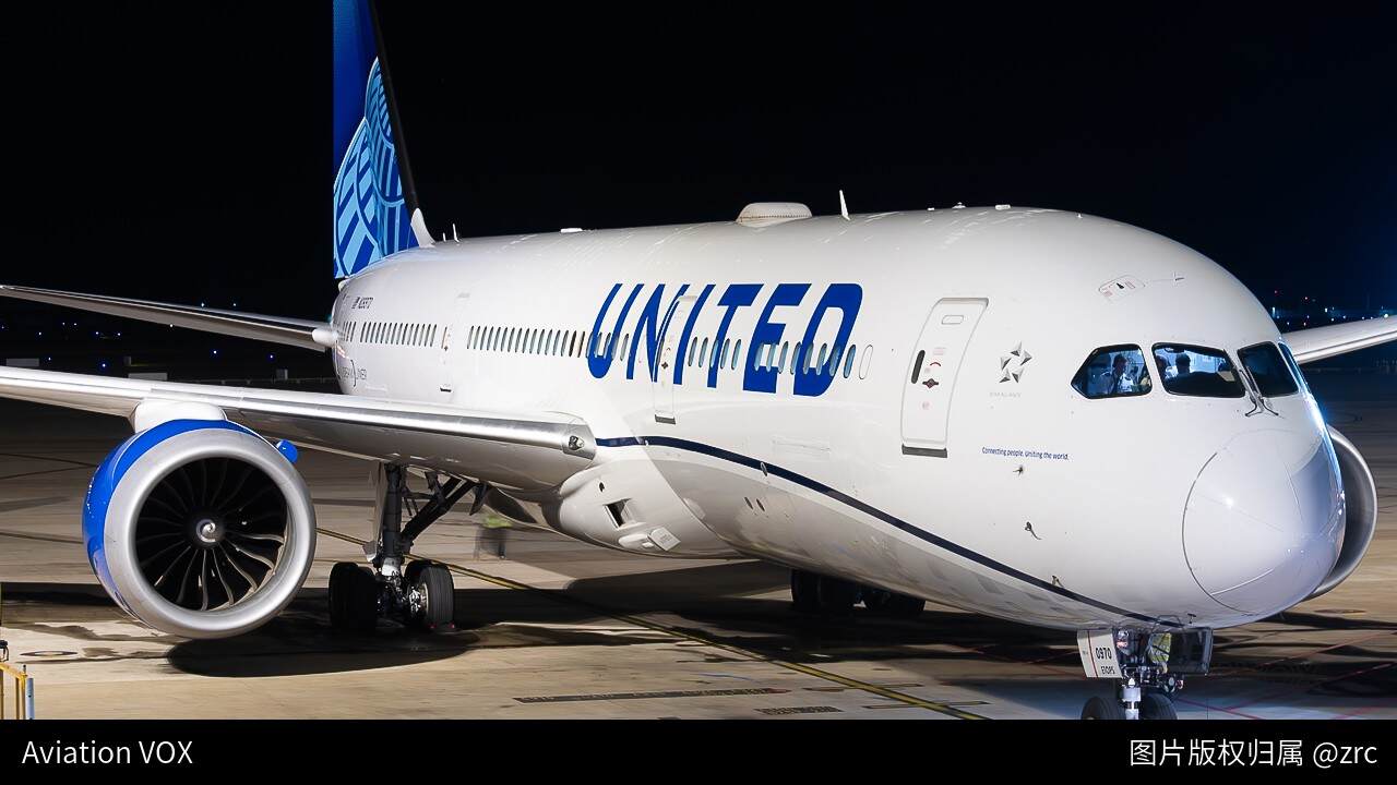 United Airlines Boeing 787-9