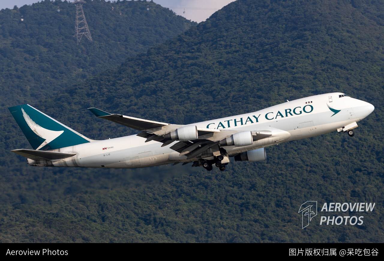 国泰航空 Boeing 747-467ERF