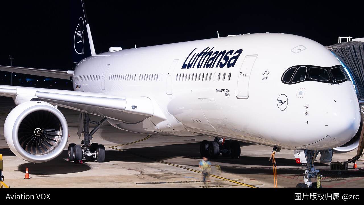 Lufthansa Airbus A350-941