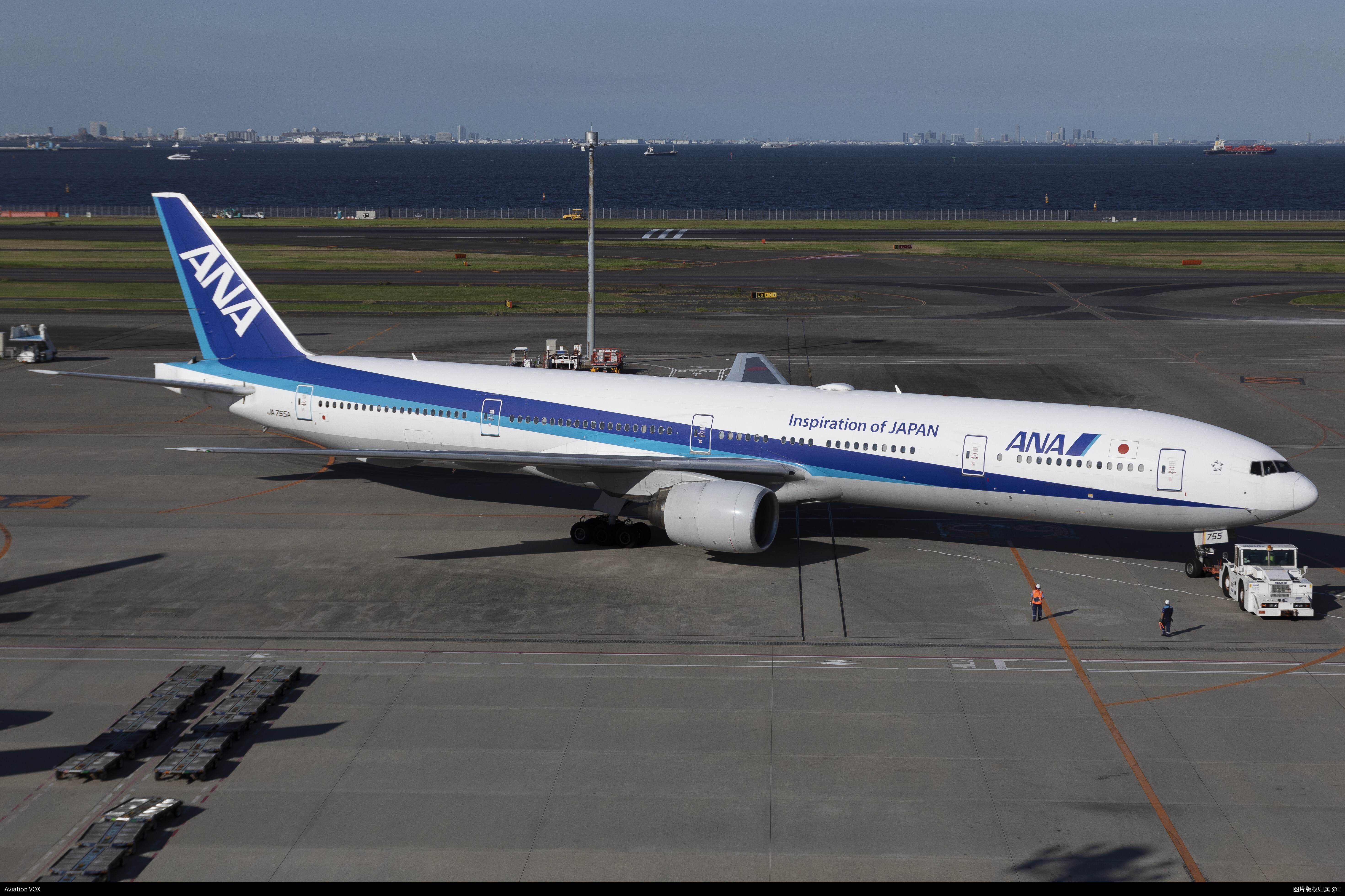 全日空航空 Boeing 777-381