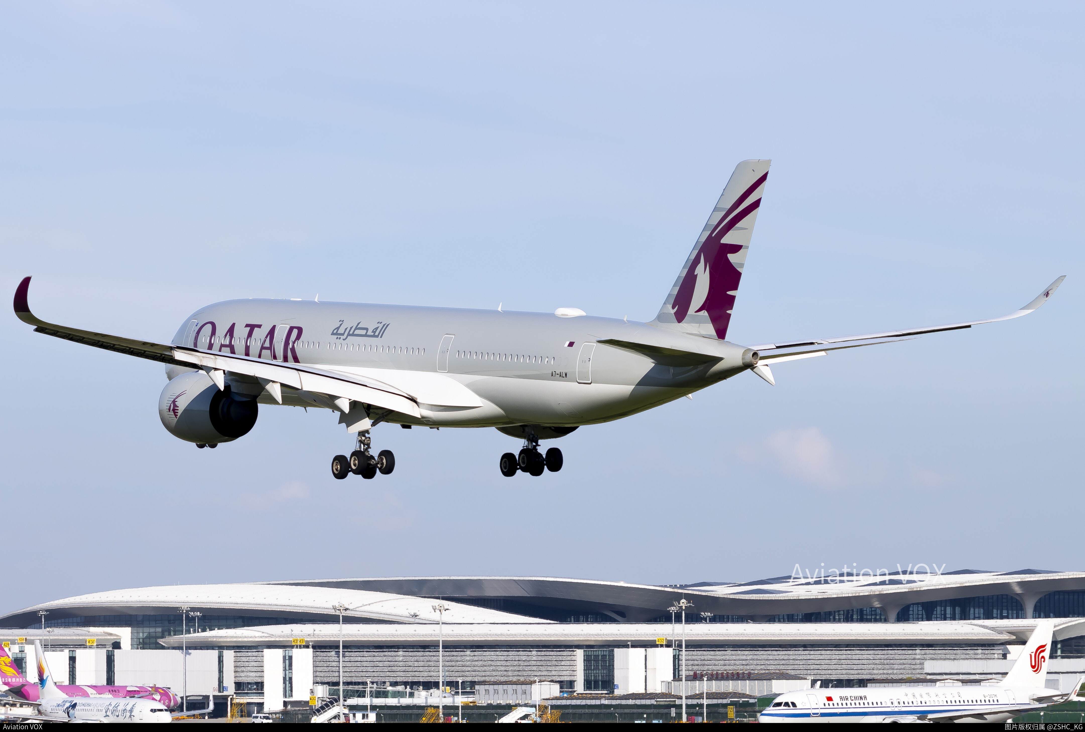 卡塔尔航空 Airbus A350-941